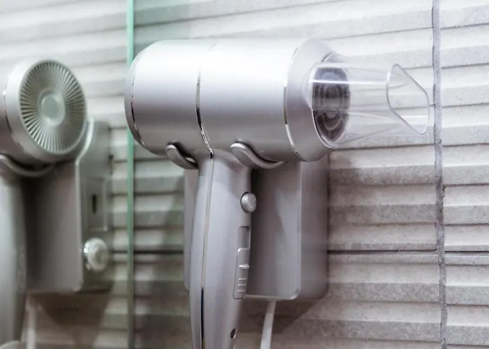 Centre Thermal Touristique - Casa 岩尼维利